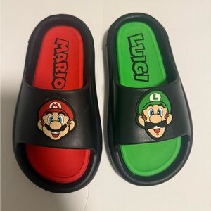 Nintendo Mario & Luigi Kids Slippers Slides - Black, Red, Green Size 13